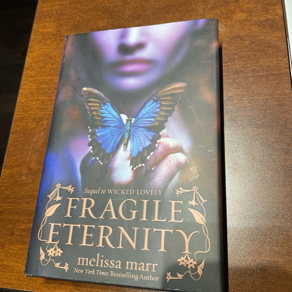 π Fragile Eternity by Melissa Marr (Hardcover Novel) - Picture 1 of 8